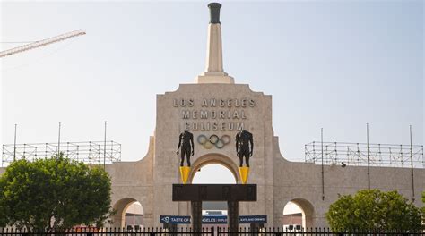 Visit Los Angeles Memorial Coliseum in Downtown Los Angeles | Expedia