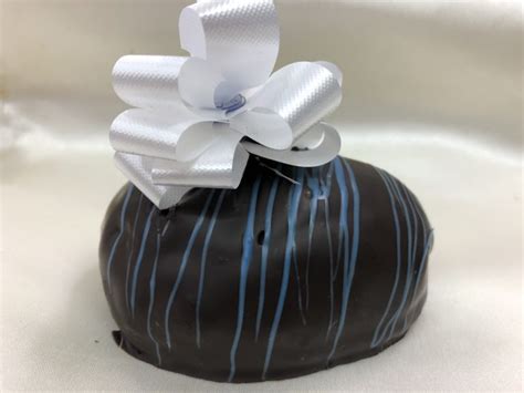 1/2 Lb Fruit and Nut Egg – Aunt Charlotte's Candies