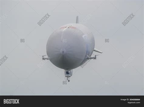 Zeppelin Type Rigid Image & Photo (Free Trial) | Bigstock