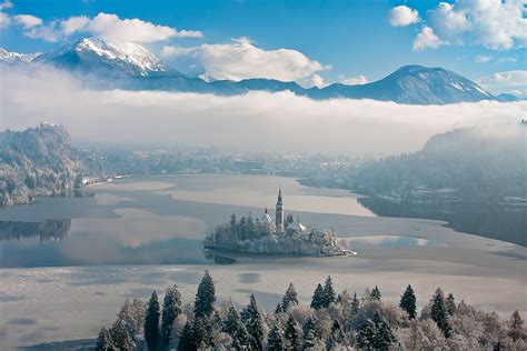 frozen-lake-bled-winter - TRAVELSLOVENIA.ORG – All You Need To Know To Visit Slovenia