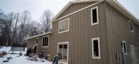 How to Install Board and Batten Style Siding | LP® SmartSide® Trim & Siding