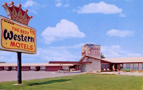 Thunderbird Motel, Marshalltown, Iowa | Thunderbird motel, Vintage hotels, Motel