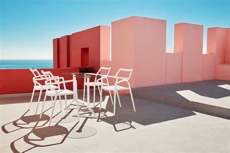 DELTA TABLE - Side tables from Vondom | Architonic