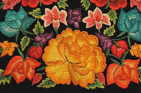 Mexican Flowers | Mexican flowers, Mexican art, Mexican embroidery