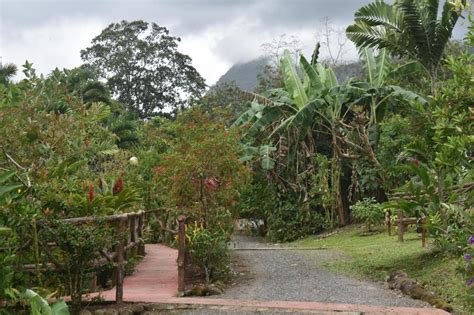 HOTEL ROCA NEGRA DEL ARENAL ::: LA FORTUNA, COSTA RICA ::: COMPARE ...