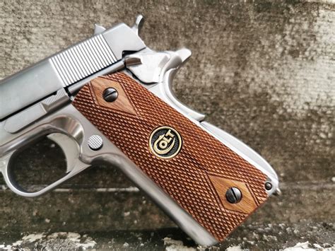 Walnut Wood Grips for Colt 1911 Full Size Commander Government | Etsy