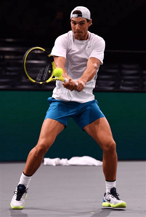 PHOTOS: Rafael Nadal hits the practice court in Paris – Rafael Nadal Fans