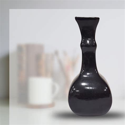 Elegant black ceramic flower vase - Decor - FOLKWAYS