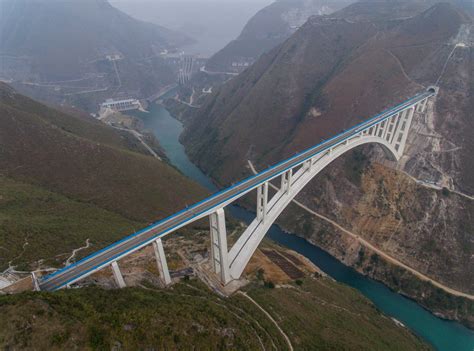 10 of The World’s Most Incredible Bridges