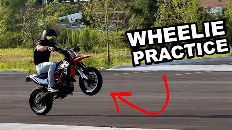 How to Wheelie your Motorcycle for Beginners - YouTube