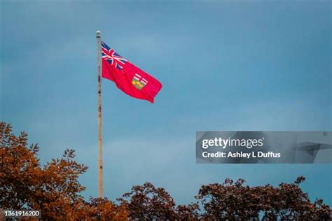 Ontario Province Flag Photos et images de collection - Getty Images