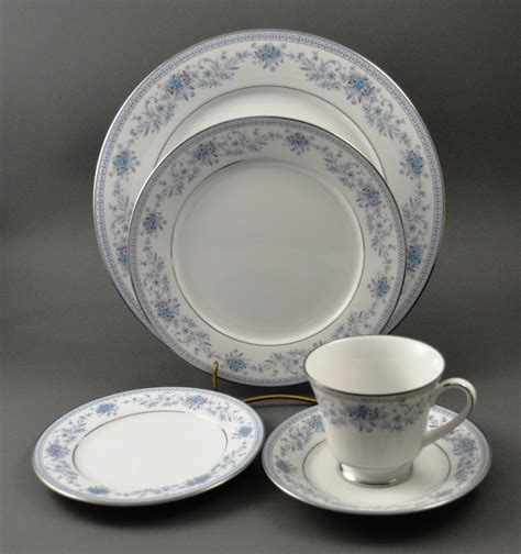 Noritake China Blue Hill 2482 5-Piece Dinnerware Place Setting