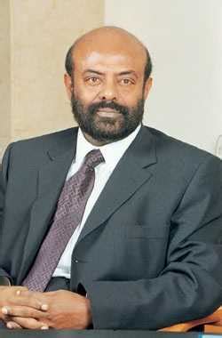 Shiv Nadar - Biography, Net Worth, Age, Height, Controversy