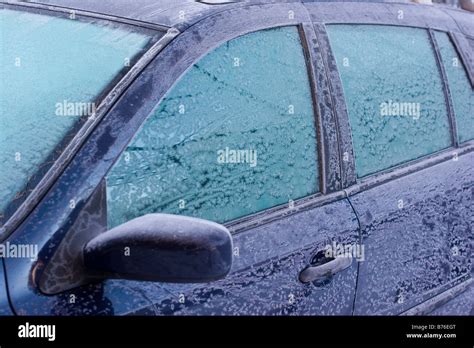 frozen car door Stock Photo - Alamy