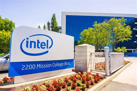 Intel: Complete Guide — History, Products, Founding, and More - History ...