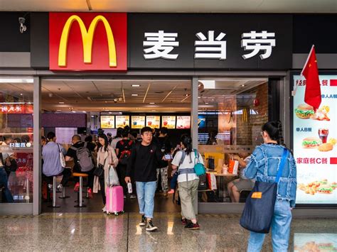 McDonald’s, Starbucks Join Contactless Delivery Efforts in China as ...