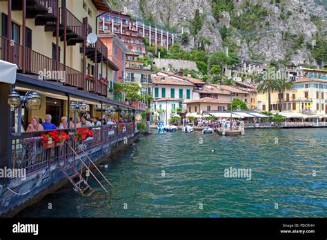 Lakeside promenade limone sul garda hi-res stock photography and images - Alamy