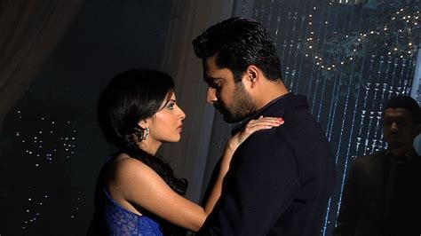 Shlok And Astha's Romantic Dance - Iss Pyaar Ko Kya Naam Doon... Ek ...