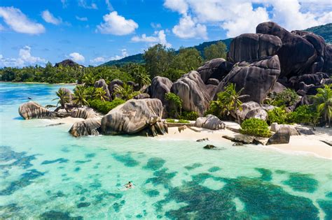 Sea Temperature In January In Seychelles: Where Should You Swim In January 2025? | SeaTemperatu.re