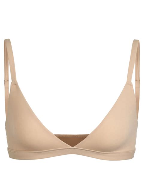 Skims Reviews: 6 ‘Glamour’ Editors Try the Brand’s Most Popular Bras | Glamour