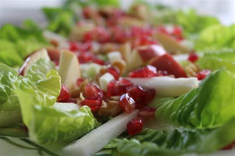 Mi caja de recetas: Ensalada de manzana, apio, nueces y granada