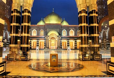 Golden Dome Mosque, Depok, West Java | Beautiful mosques around the ...