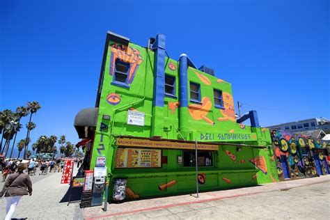 Venice Beach Boardwalk: Shops, Food, Art & Street Performers - California Through My Lens