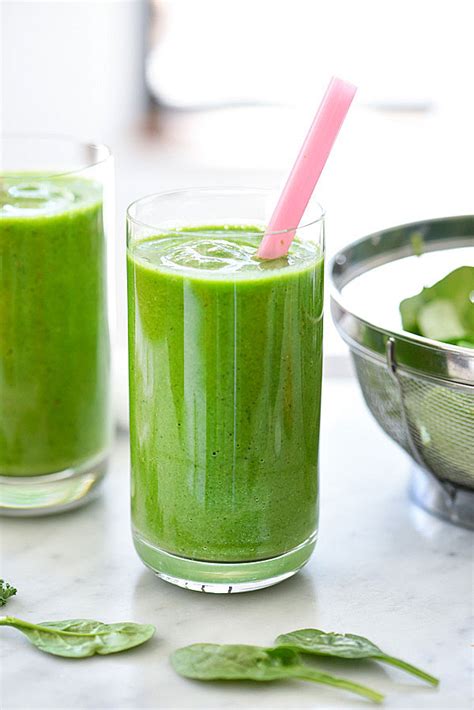 Immune Boosting Healthy Green Smoothie | foodiecrush.com