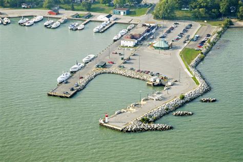 Kingsville Municipal Marina in Kingsville, ON, Canada - Marina Reviews - Phone Number - Marinas.com