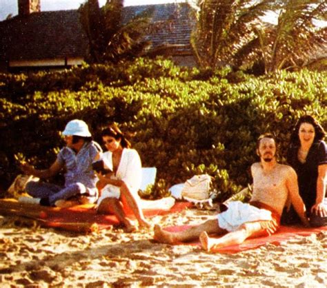 Rare Photos of Elvis Presley and Ginger Alden During His Last Vacation in Hawaii, 1977 | Vintage ...