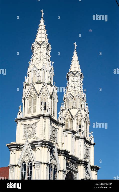 Basilica del Sagrado Corazón de Jesús Stock Photo - Alamy