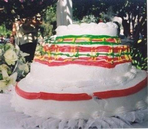 14 Hilarious Wedding Cake Fails You Will Love