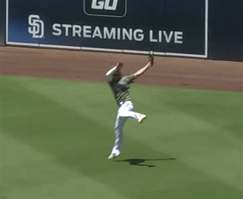 WHEN YOU SLAP DA CHEESE : r/Padres