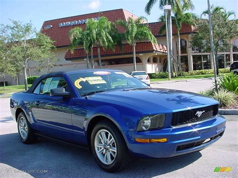 Vista Blue 2006 Ford Mustang