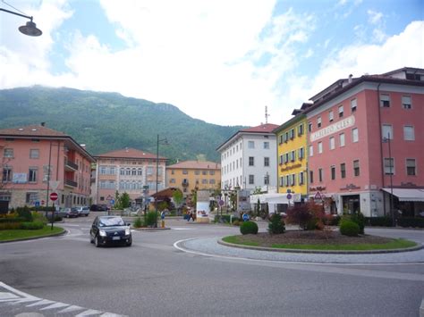 Cles (Trentino) - Italy | Cles town centre. I had a nice Cap… | Flickr