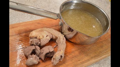 How to Make Delicious Turkey Stock from the Neck and Giblets ...