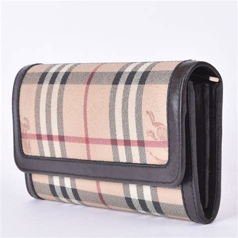 Buy Pre-Owned BURBERRY Long Classic Check Wallet - Affordable Luxury