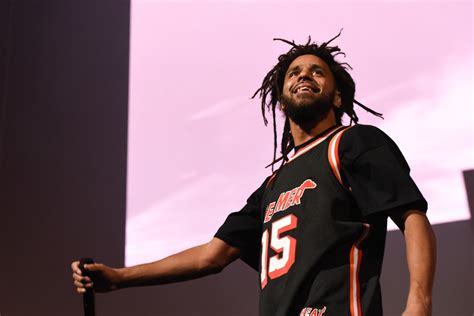 Concert Review: J Cole the Off-Season Tour at FTX Arena Miami September 24, 2021 | Miami New Times