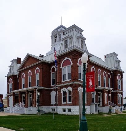 Morgan County Courthouse Stock Photo - Download Image Now - Courthouse, Law, Missouri - iStock