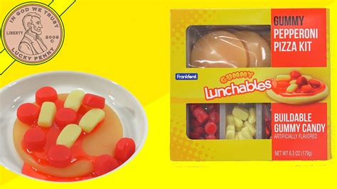 Lunchables Gummy Pepperoni Pizza Kit Buildable Gummy Candy - YouTube