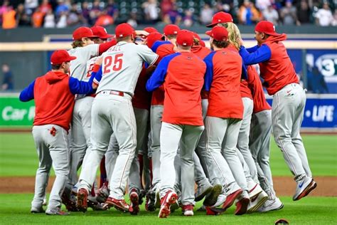 Canadian manager Rob Thomson leads Phillies to 1st playoff berth since ...