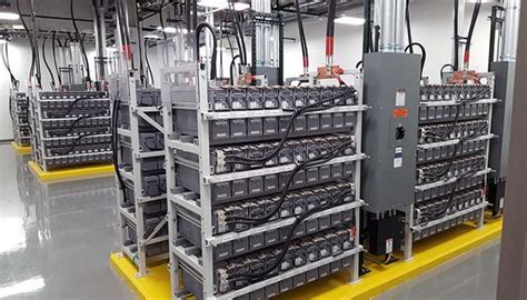 How to Compare Data Centre UPS Battery Types | Server Room Environments