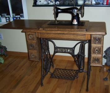 vintage singer sewing machine For Sale | Antiques.com | Classifieds