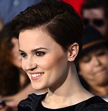 Veronica Roth - Simple English Wikipedia, the free encyclopedia