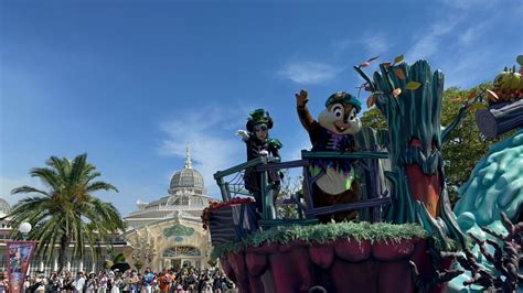 PHOTOS, VIDEO: Spooky “Boo!” Parade Returns to Tokyo Disneyland for ...