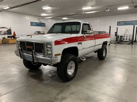 1985 GMC Sierra Classic 2500 | 4-Wheel Classics/Classic Car, Truck, and SUV Sales