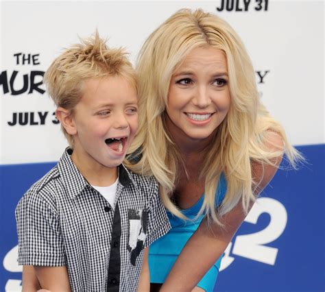 Britney Spears Kids Bad Teeth