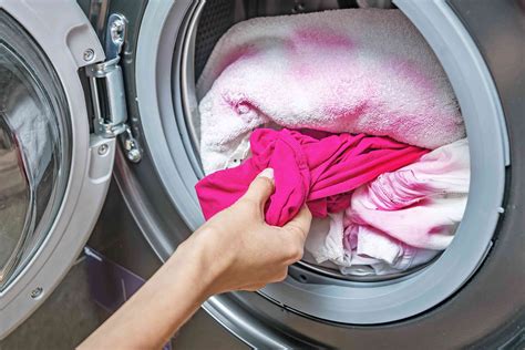 How to Remove Dye Stains From Clothes and Upholstery