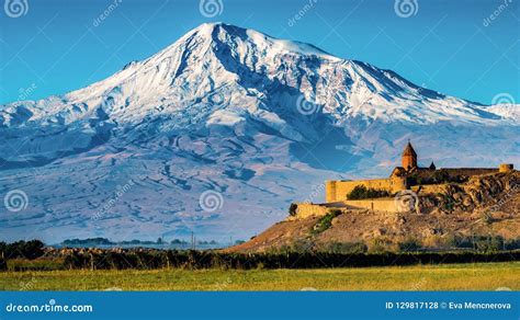 Khor Virap Monastery With Mount Ararat. A Famous Historic Site In Lusarat, Ararat, Armenia ...