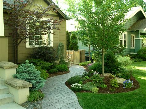 16 Really Amazing Landscape Ideas To Beautify Your Front Yard